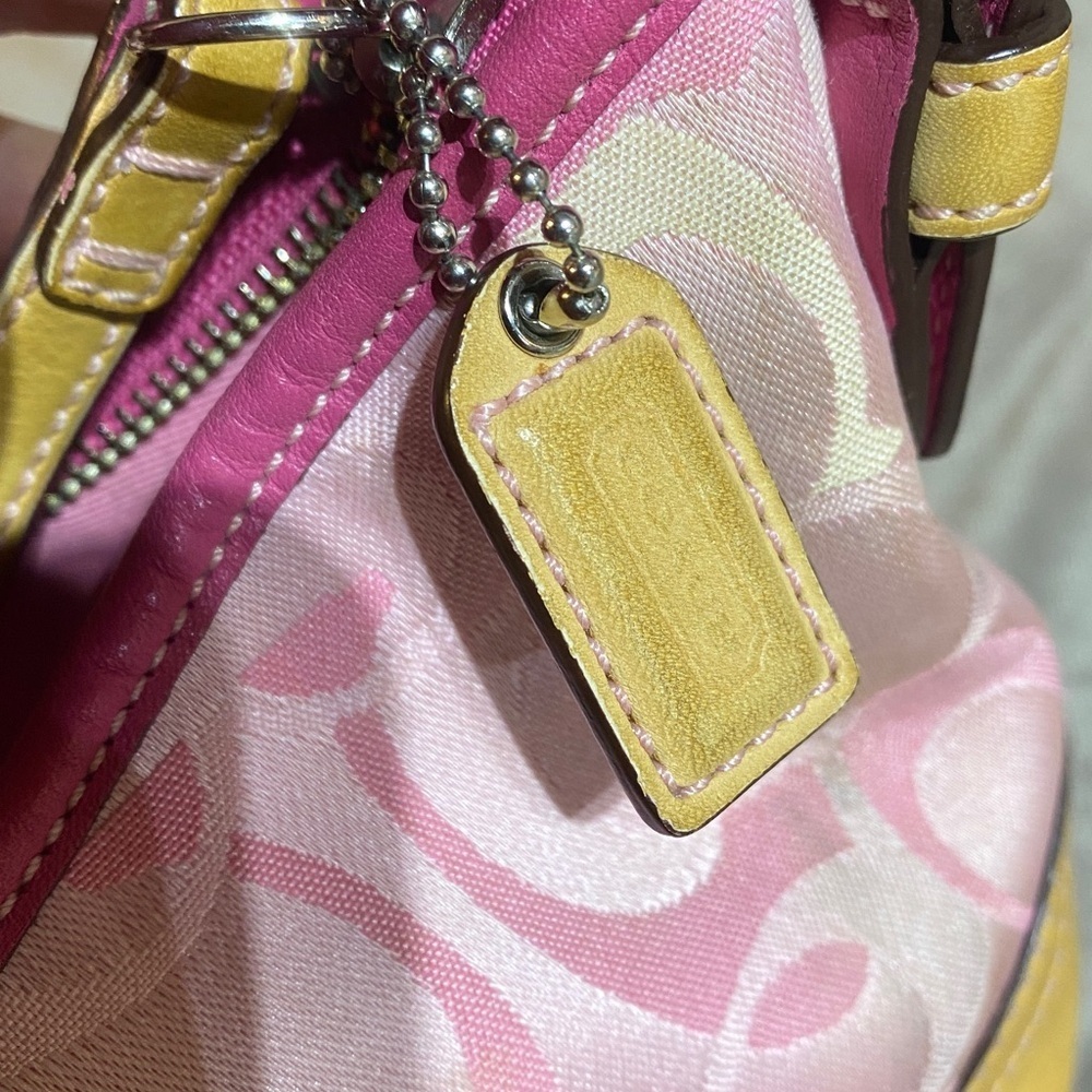 Y2K Coach Pink Optic Soho Hobo Shoulder Bag - Picture 13 of 14